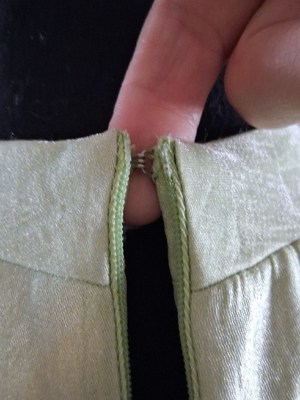 Maggy London Light Green Sleeveless Midi Dress with Self-Tie Waist - Picture 8 of 15